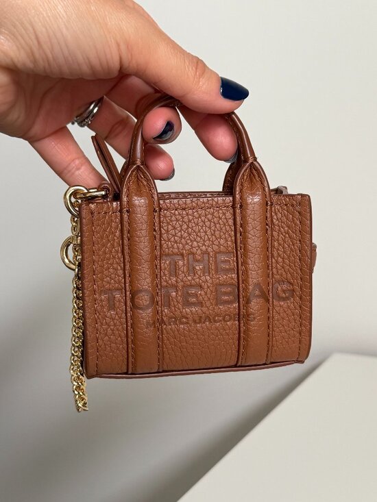 Marc Jacobs Accessories - Marc Jacobs The Nano Leather Tote Bag Charm Argan Oil